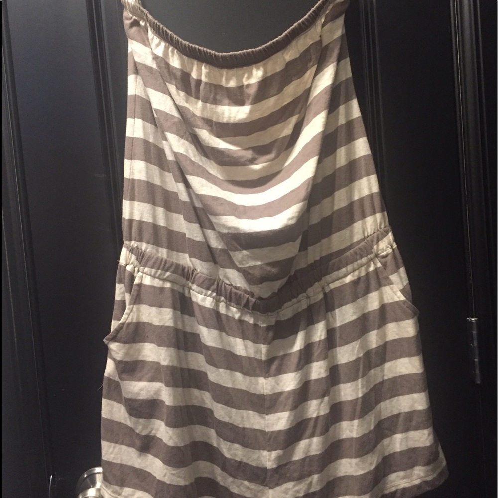 Gray and cream stripped strapless romper