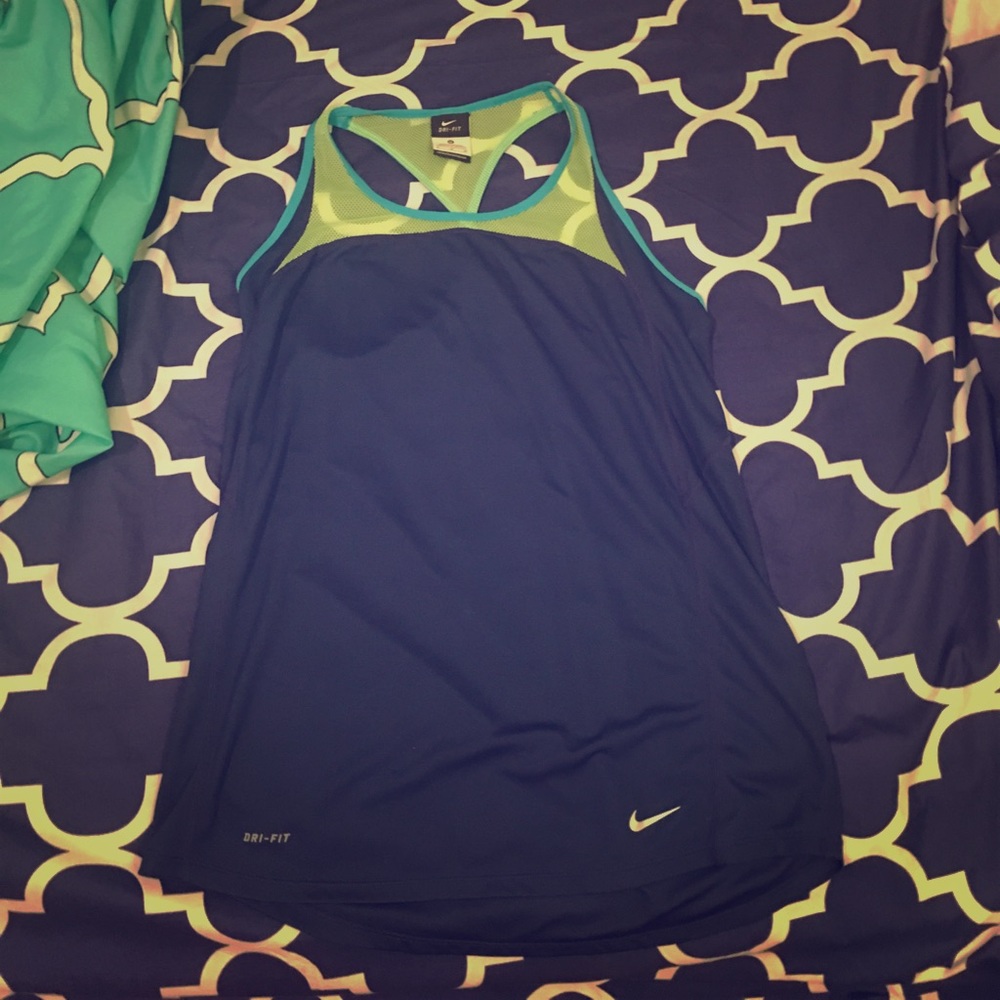 Nike Dri-fit top