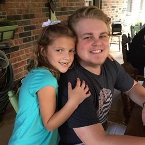 Meet your Posher, Ethan