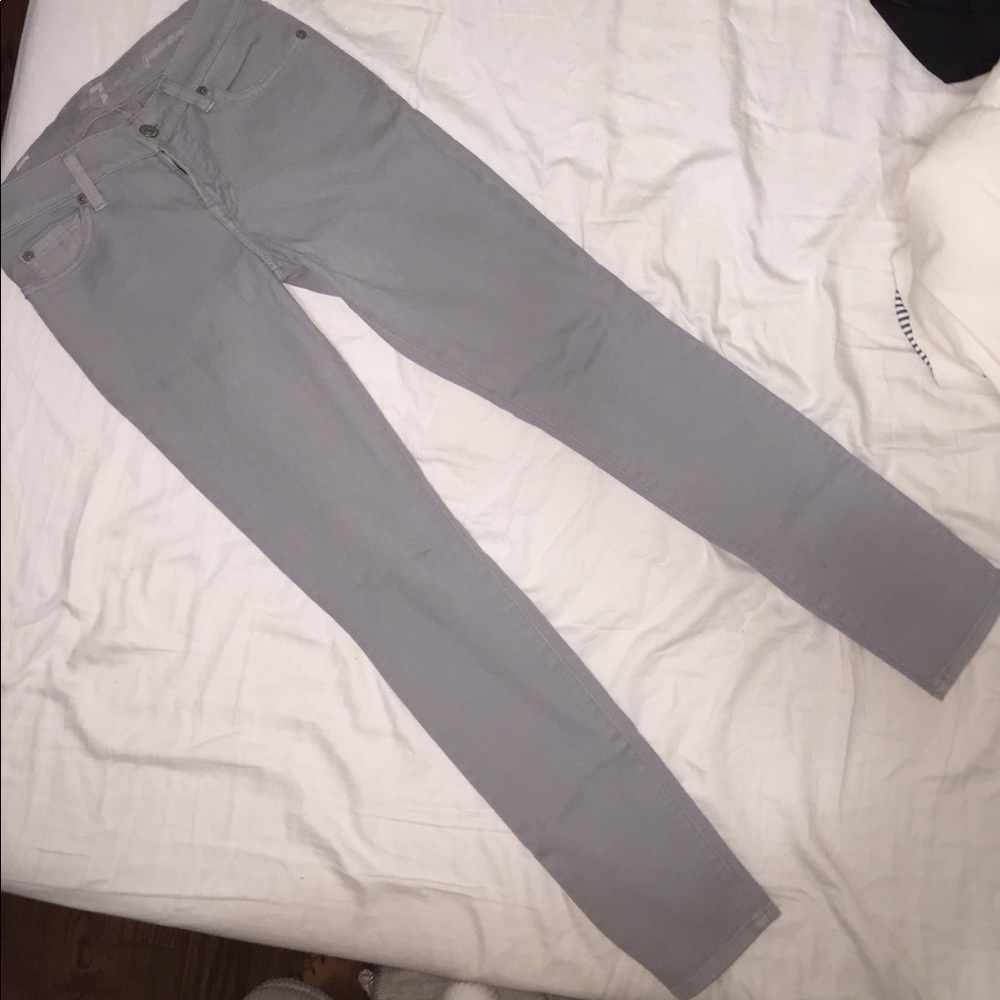 Like new 7 for all mankind grey skinny jeans