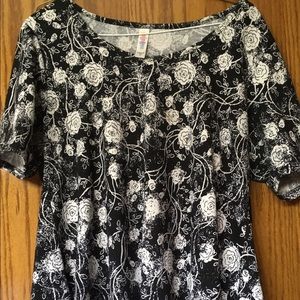 Lularoe Perfect T Small