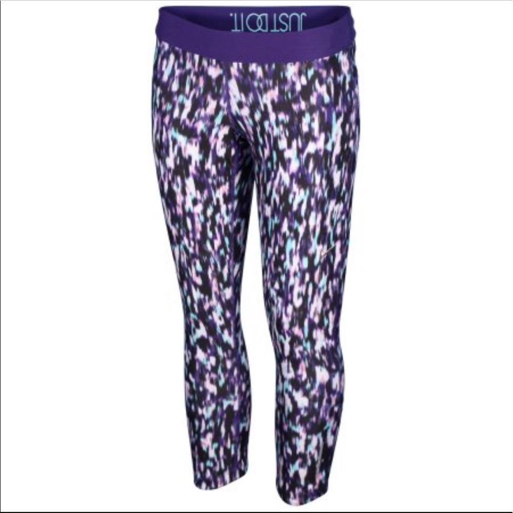 NWOT Nike Dri-Fit Printed Relay Crop
