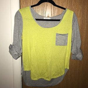 Quarter sleeve shirt