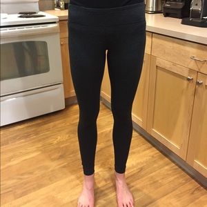Dark grey, mid-high waisted Zella yoga pants