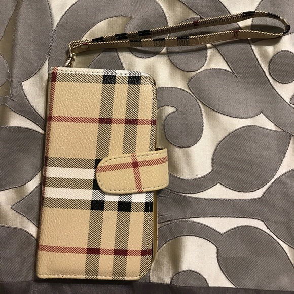 iPhone 6 cases.         FOUR total cases - Picture 5 of 8