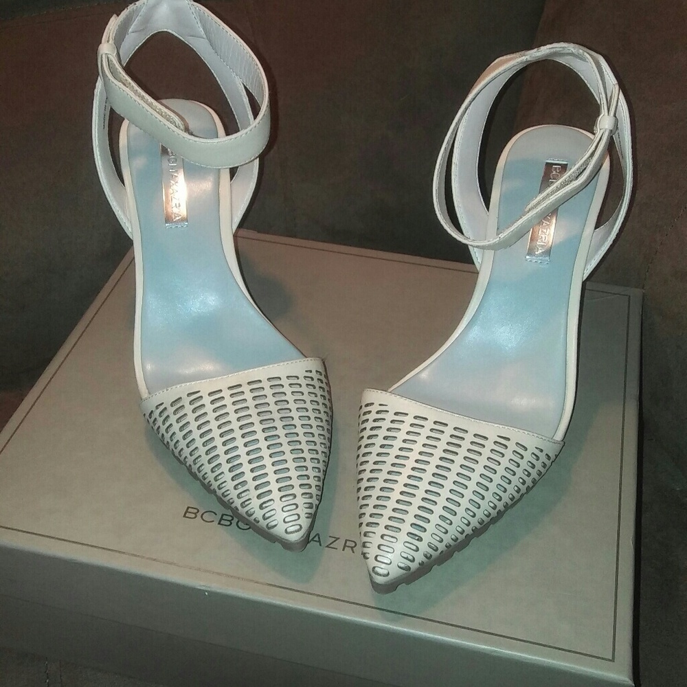 BCBGMAXAZRIA SHOES