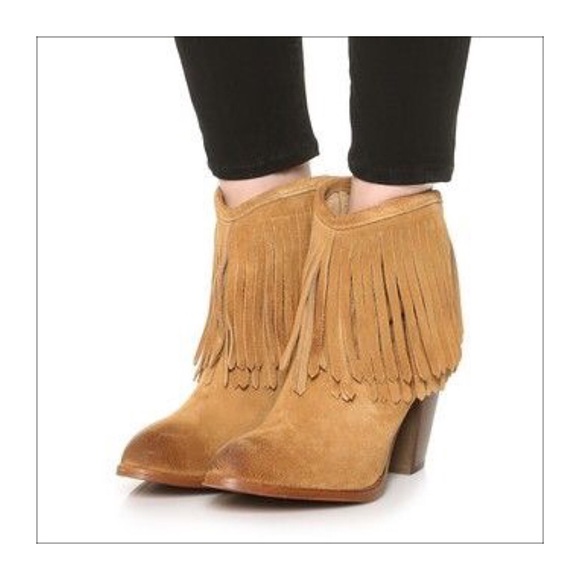 ✨Frye iLana Fringe Bootie✨ - Picture 5 of 6