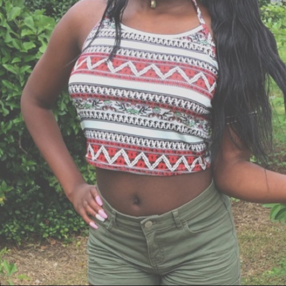 3/10$🔴SALE BOHO CROPPED HALTER CHOICE/COLOR - Picture 3 of 8