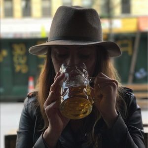 Meet your Posher, Akdeniz