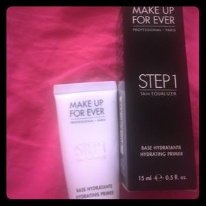 AUTHENTIC hydrating face primer from MUFE