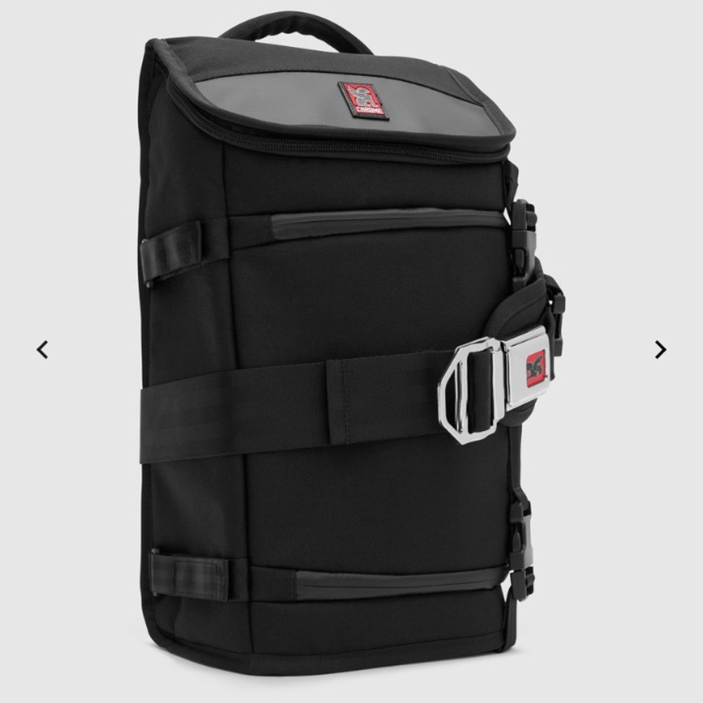 Used chrome niko messenger bag