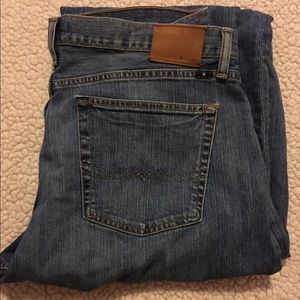 EUC Lucky Jeans