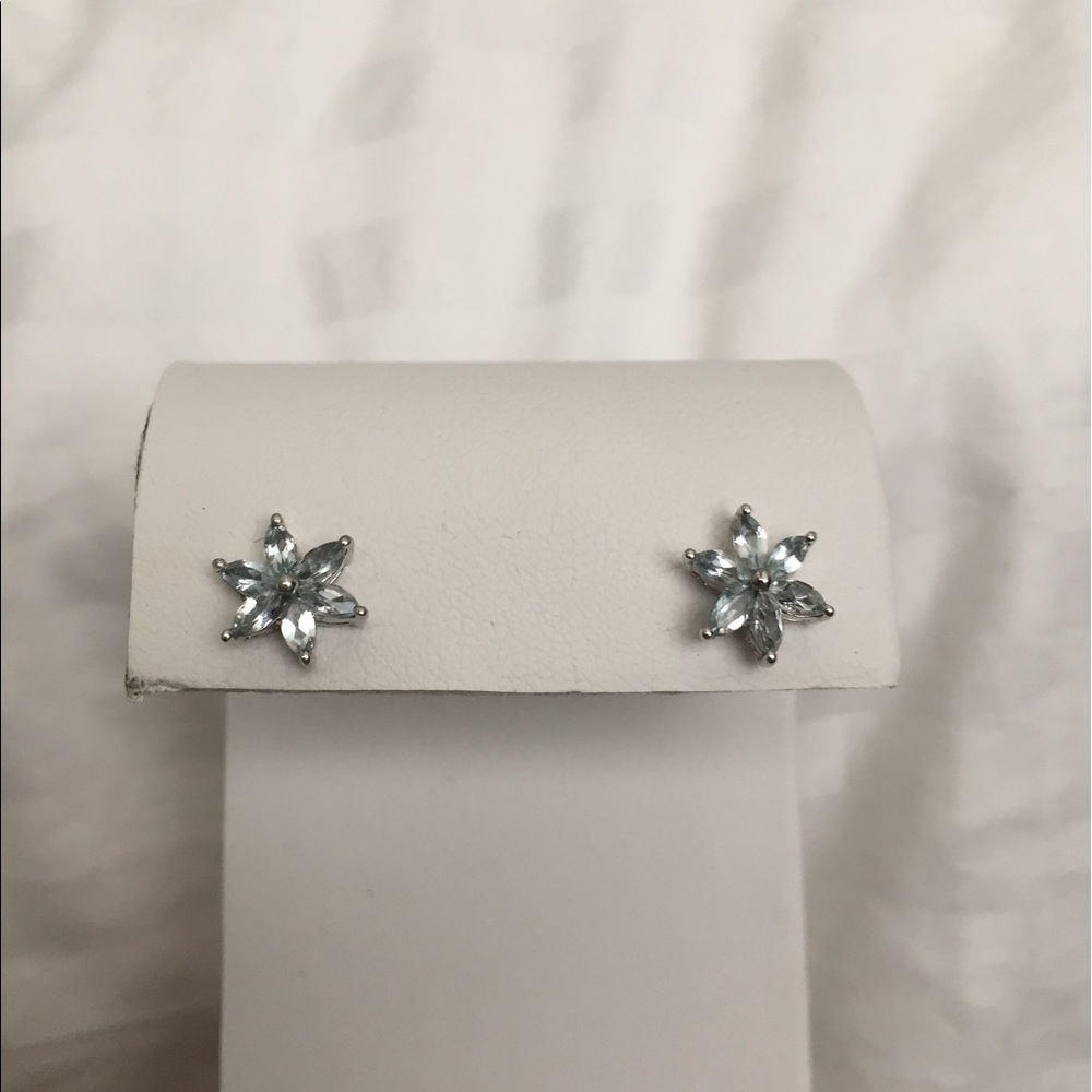 925 Aquamarine flower studs