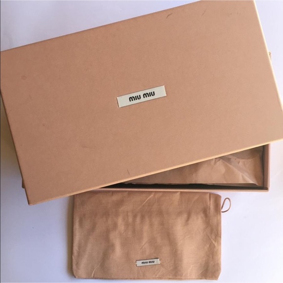 MIU MIU Black Patent Leather Scrunch Flats sz 6.5 - Picture 8 of 8