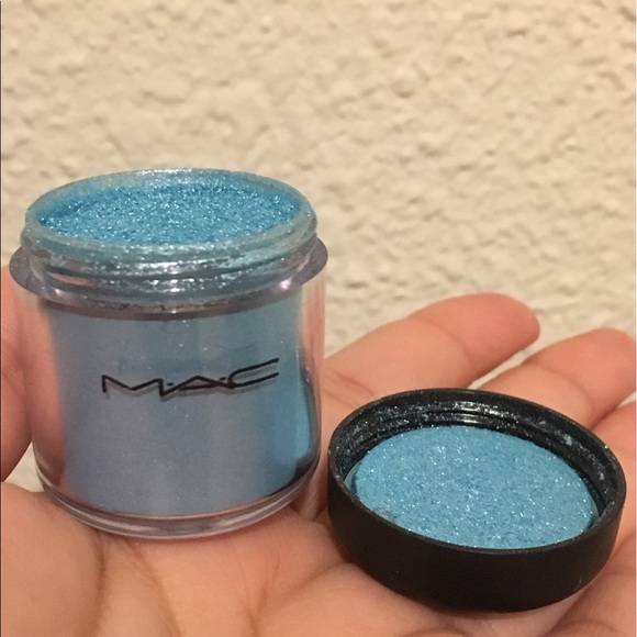 Mutiny Mac Cosmetics Pigment makeup shadow - Picture 5 of 5