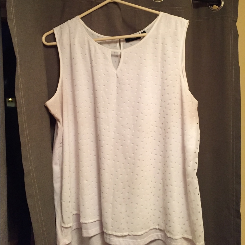 White layered hi-low tank top.