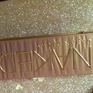 Urban Decay Naked 3