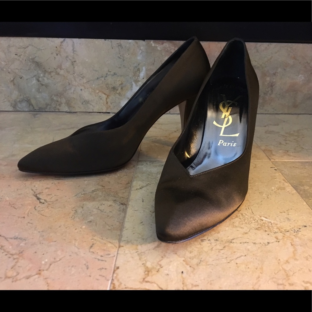 Beautiful YSL heels!
