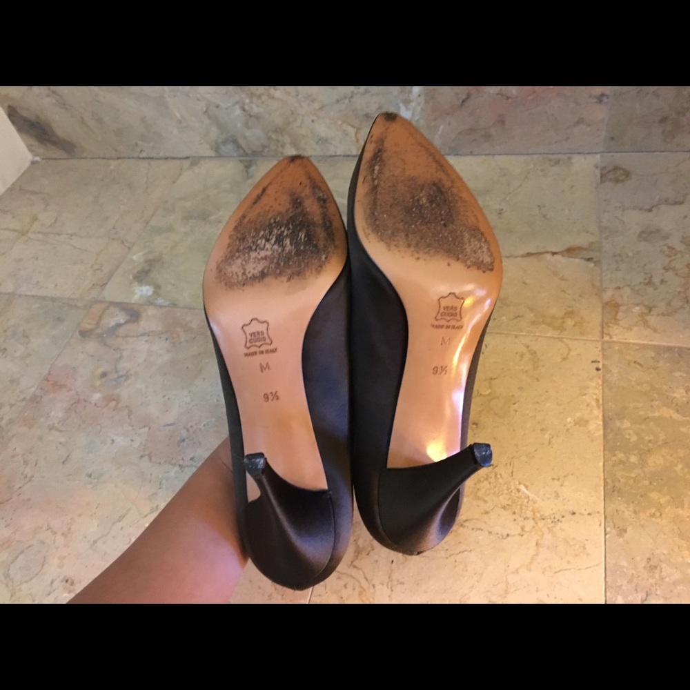Beautiful YSL heels! - Picture 5 of 6