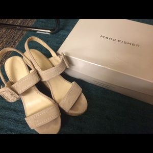 Marc fisher wedge heels sandal 5.5 natural suede