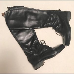 Ariat Heritage Boots (w/ Bonus Carrying Case!) 🐴