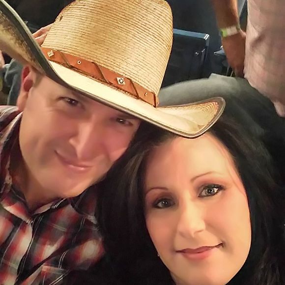 Meet your Posher, Heather - Picture 1 of 1