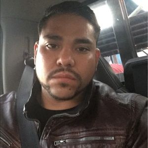 Meet your Posher, Javier