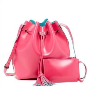 Drawstring/bucket bag with fringes