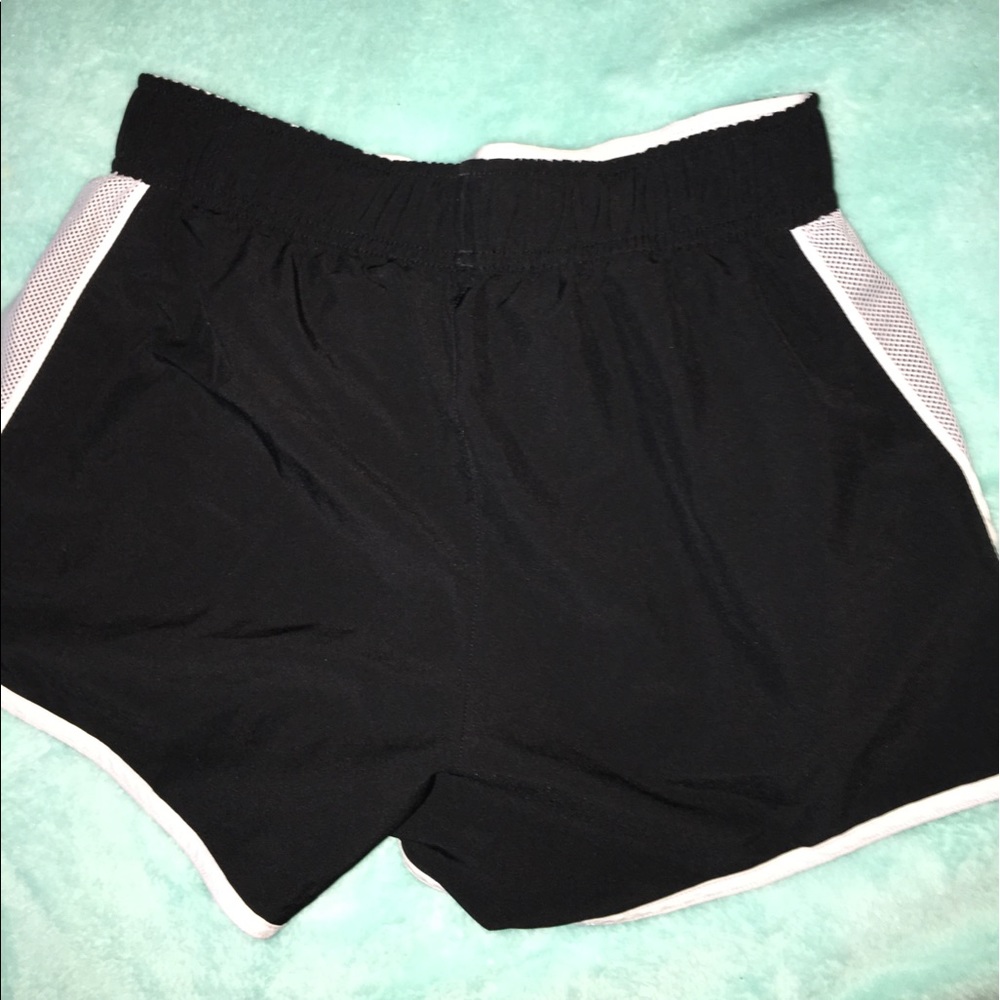 ADIDAS SHORTS 🖤 - Picture 2 of 2