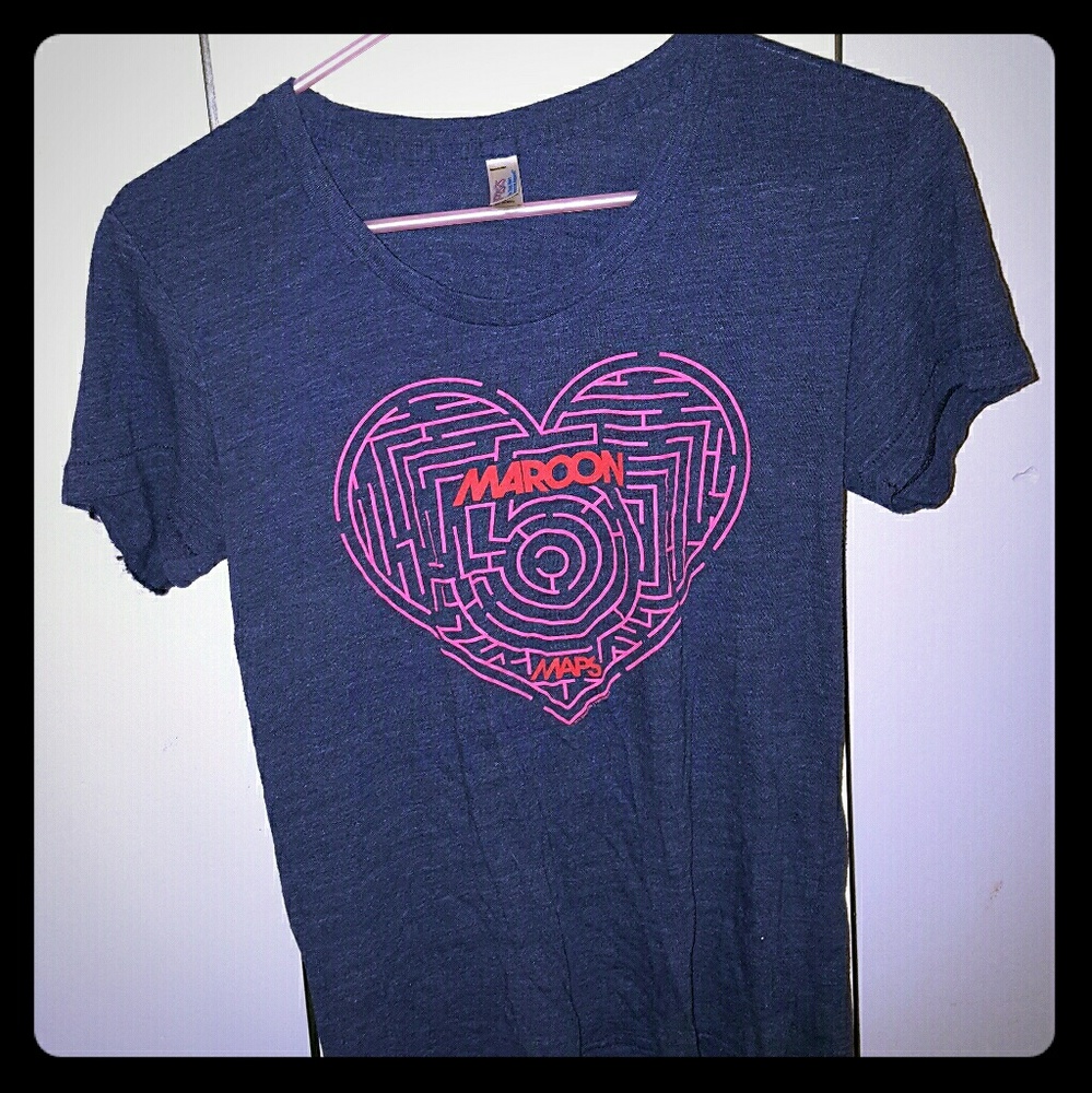 Maroon 5 tshirt
