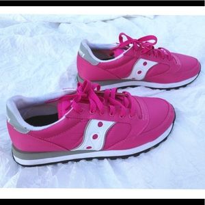 Pink Saucony Jazz Shoes 💕