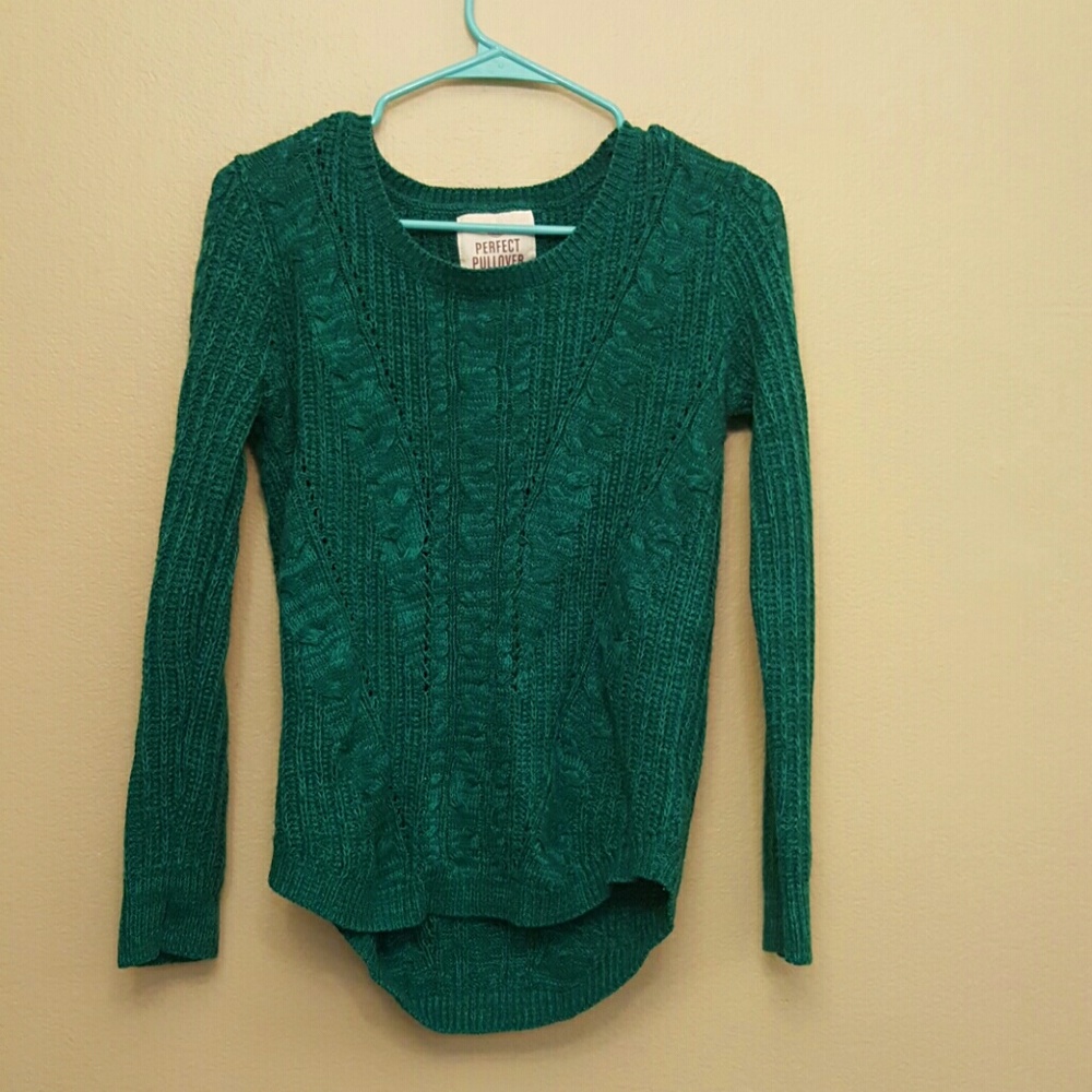 Greenish/blue sweater