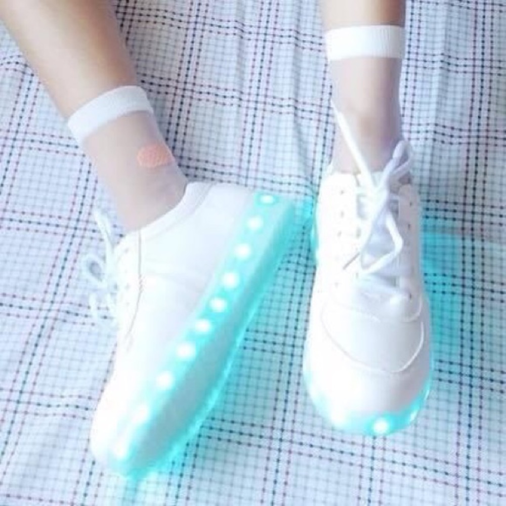 HONERKICKS LED STROBE LIGHT SHUFFLING SHOES