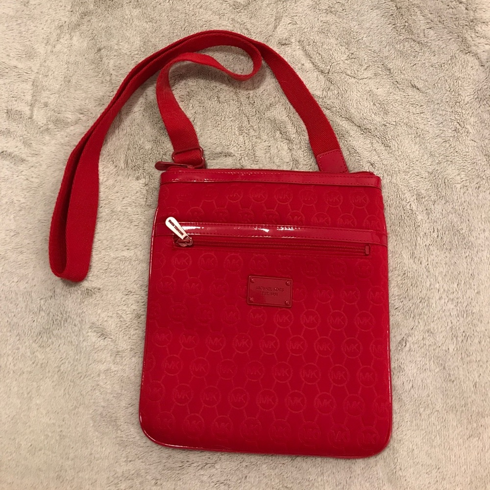 Cross body Michael Kors bag - used
