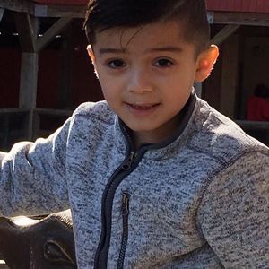 Meet your Posher, Javier