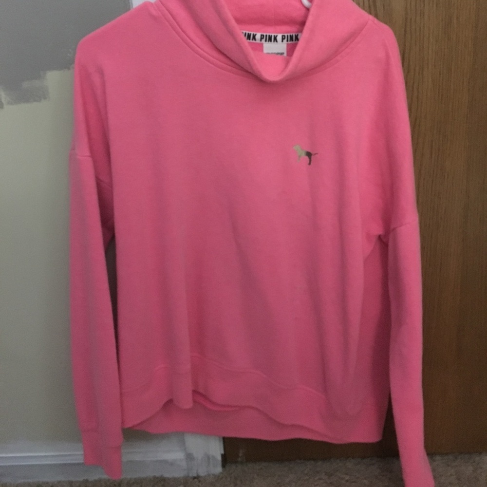 PINK VICTORIAS SECRET SWEATSHIRT SIZE MEDIUM