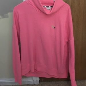 PINK VICTORIAS SECRET SWEATSHIRT SIZE MEDIUM