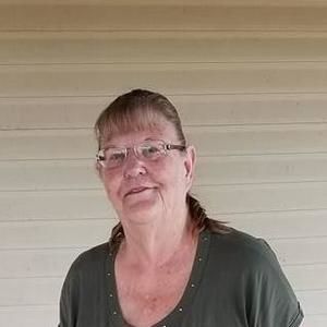 Meet your Posher, Pauline