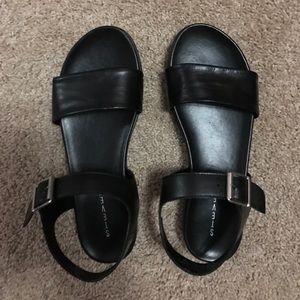 Steve Madden black leather sandals