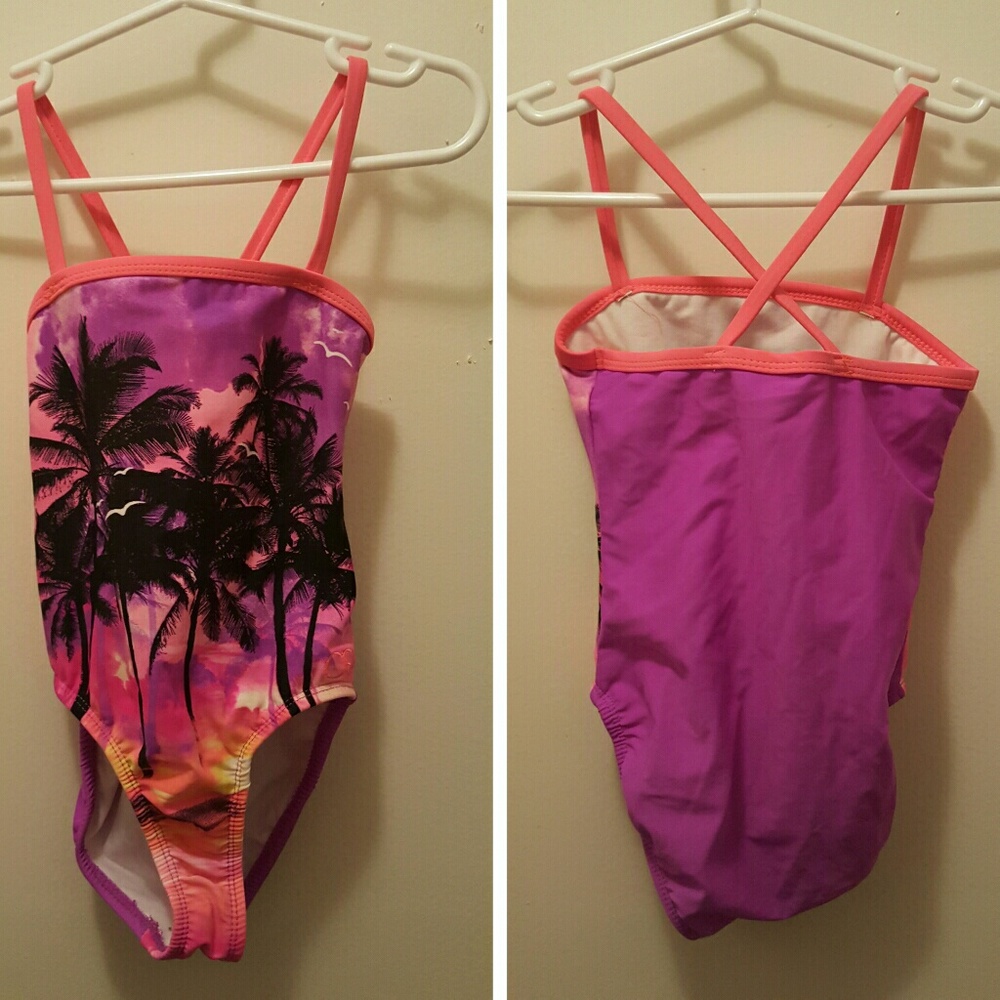 🔴Toddler bathing suit🔴