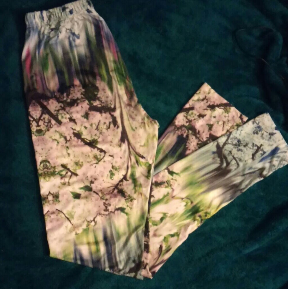 Printed Derek Heart Leggings