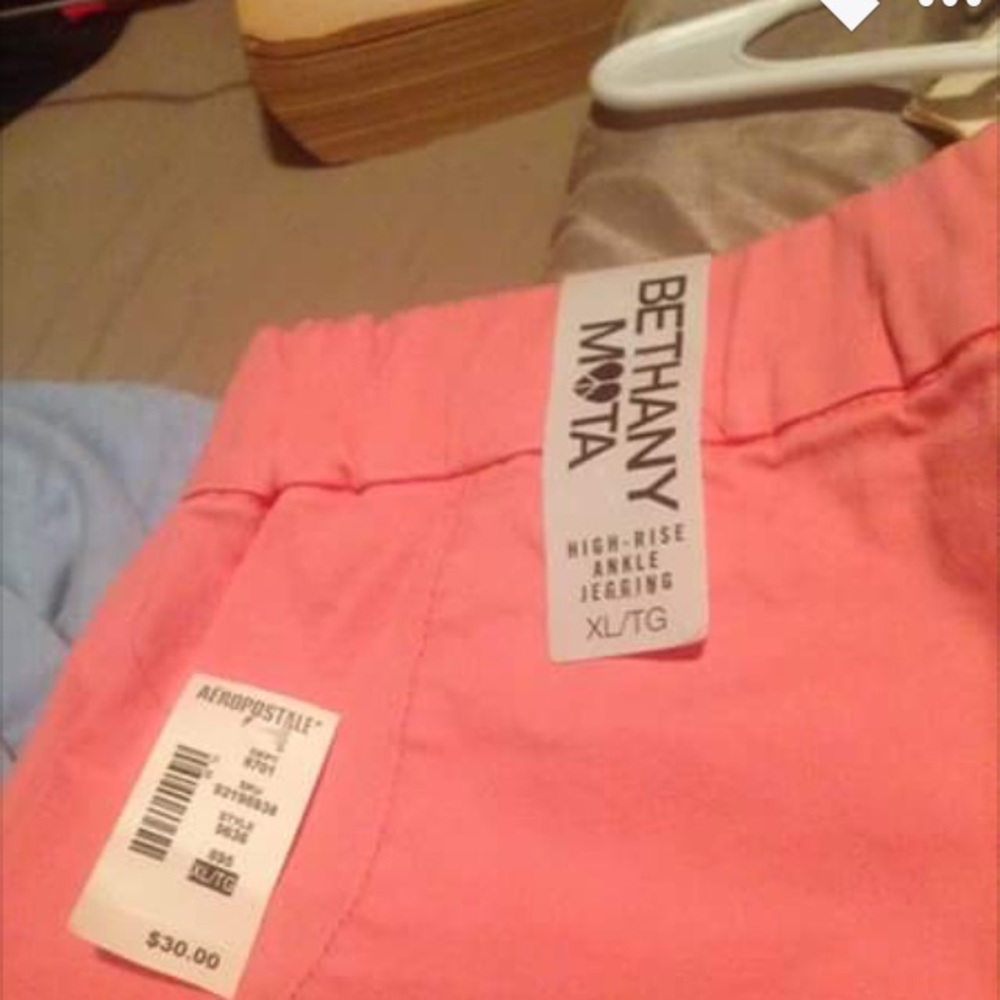 Coral ankle length leggings