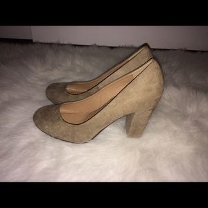 Chinese Laundry Size 8 Beige High Heels