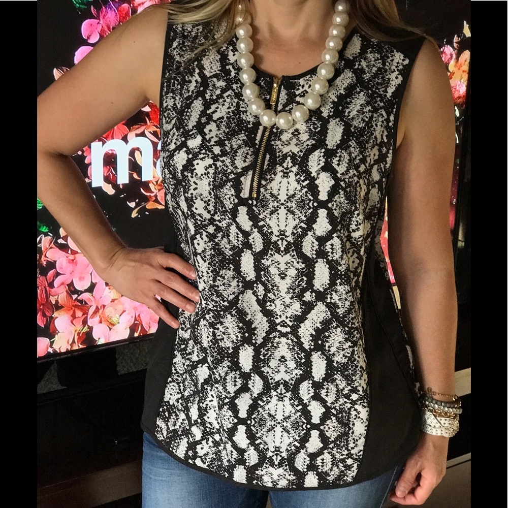 Calvin Klein Sleeveless Top 💕HOST PICK💕