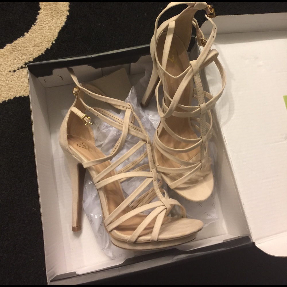 Windsor heels never worn, size 7.5