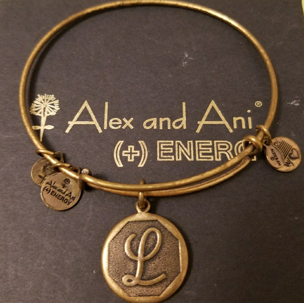 L bracelet
