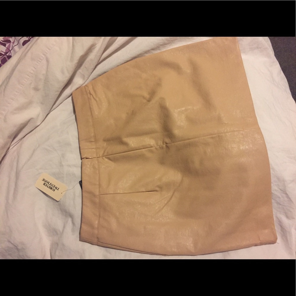 Forever 21 Zip-Up Pencil Skirt