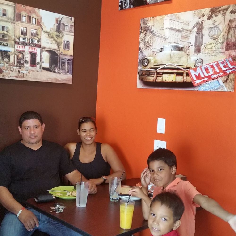 Meet your Posher, Joenni