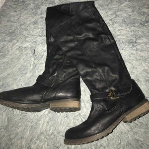 Black Boots  Size 7.5