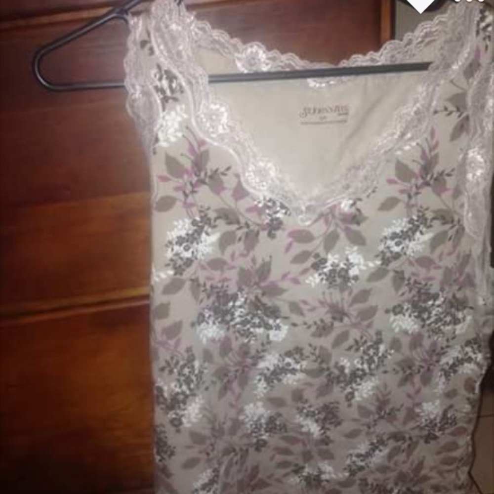 Tank top in size large